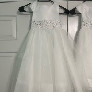 Charming White Kids Dress with Beaded Waist